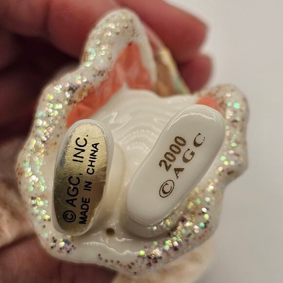 Vintage Ceramic Winged Angel Christmas Ornament Glitter Accents AGC 2000 - Picture 6 of 8